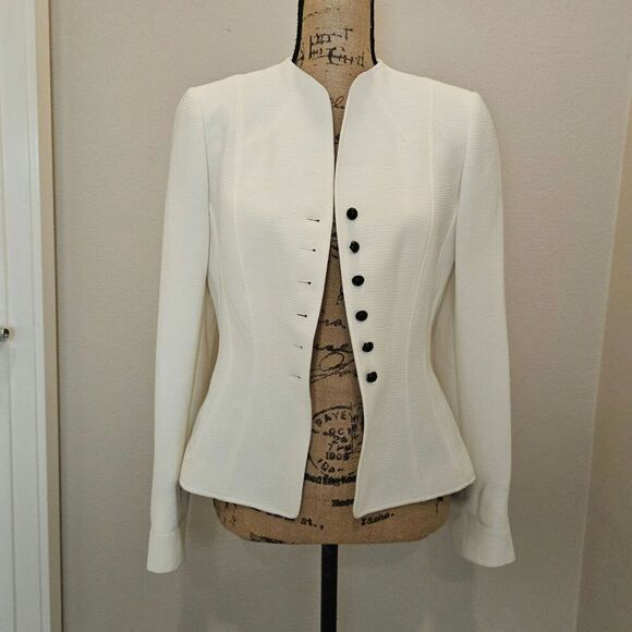 Tahari Ribbed Tailored Blazer Size 4 - Picture 1 of 9